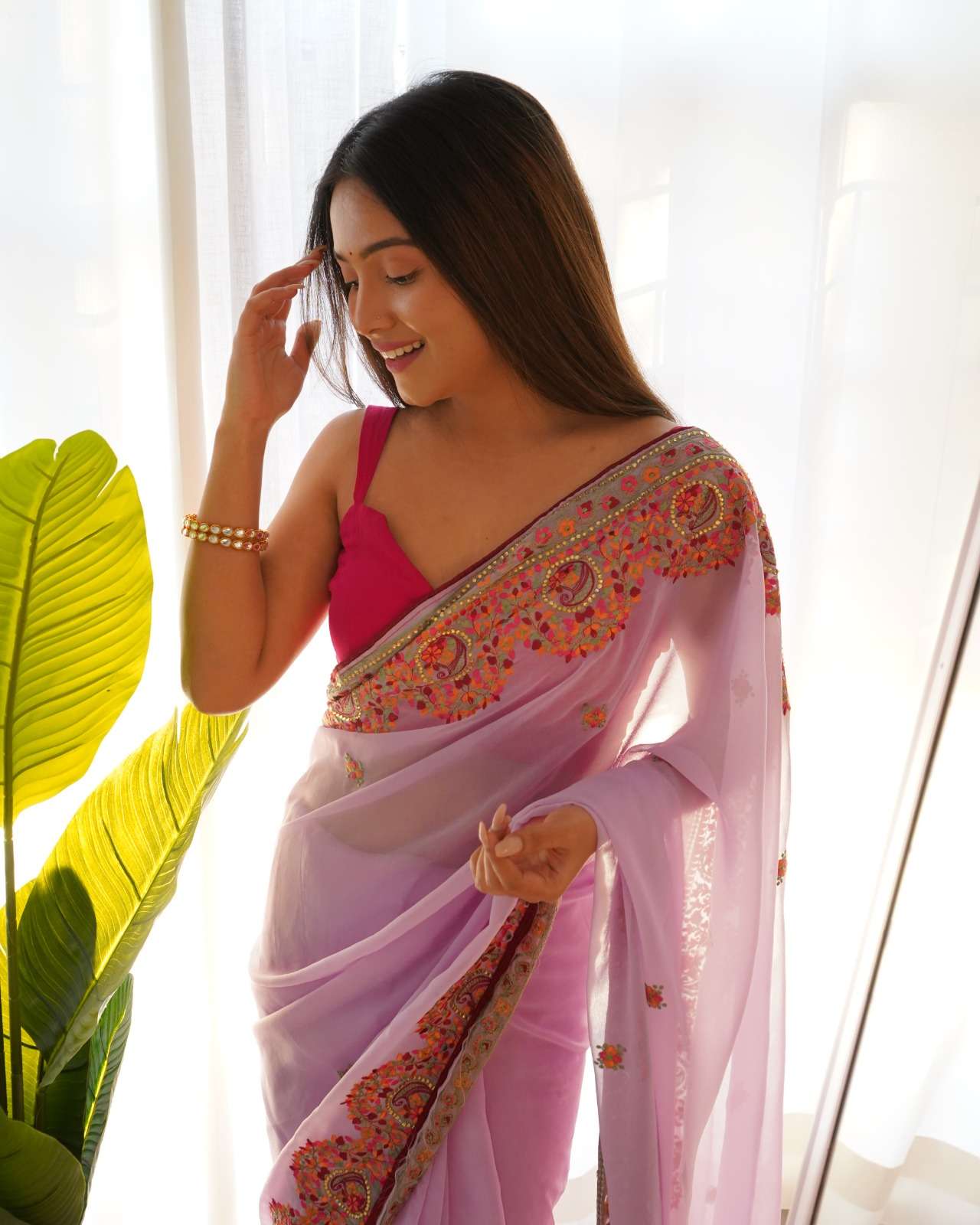 Smiti Designer Georgette Embroiderad Saree Wholesale catalog