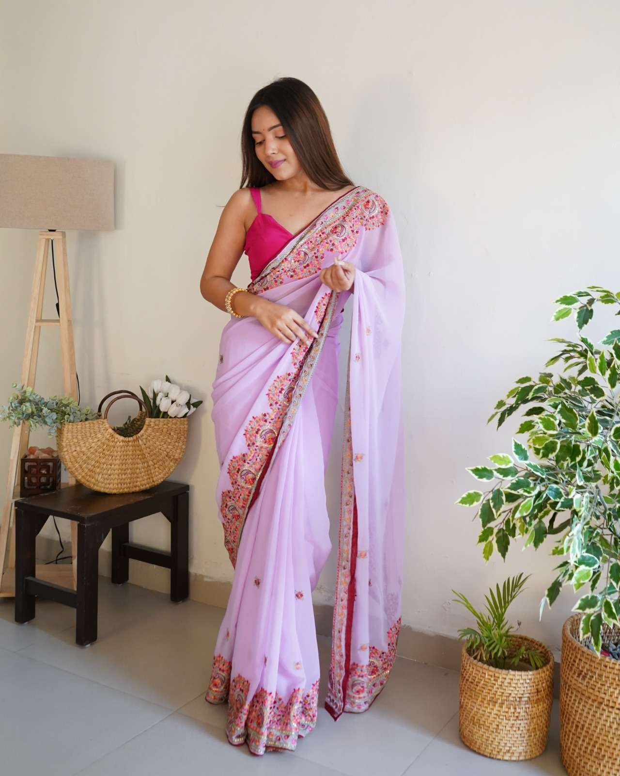 Smiti Designer Georgette Embroiderad Saree Wholesale catalog
