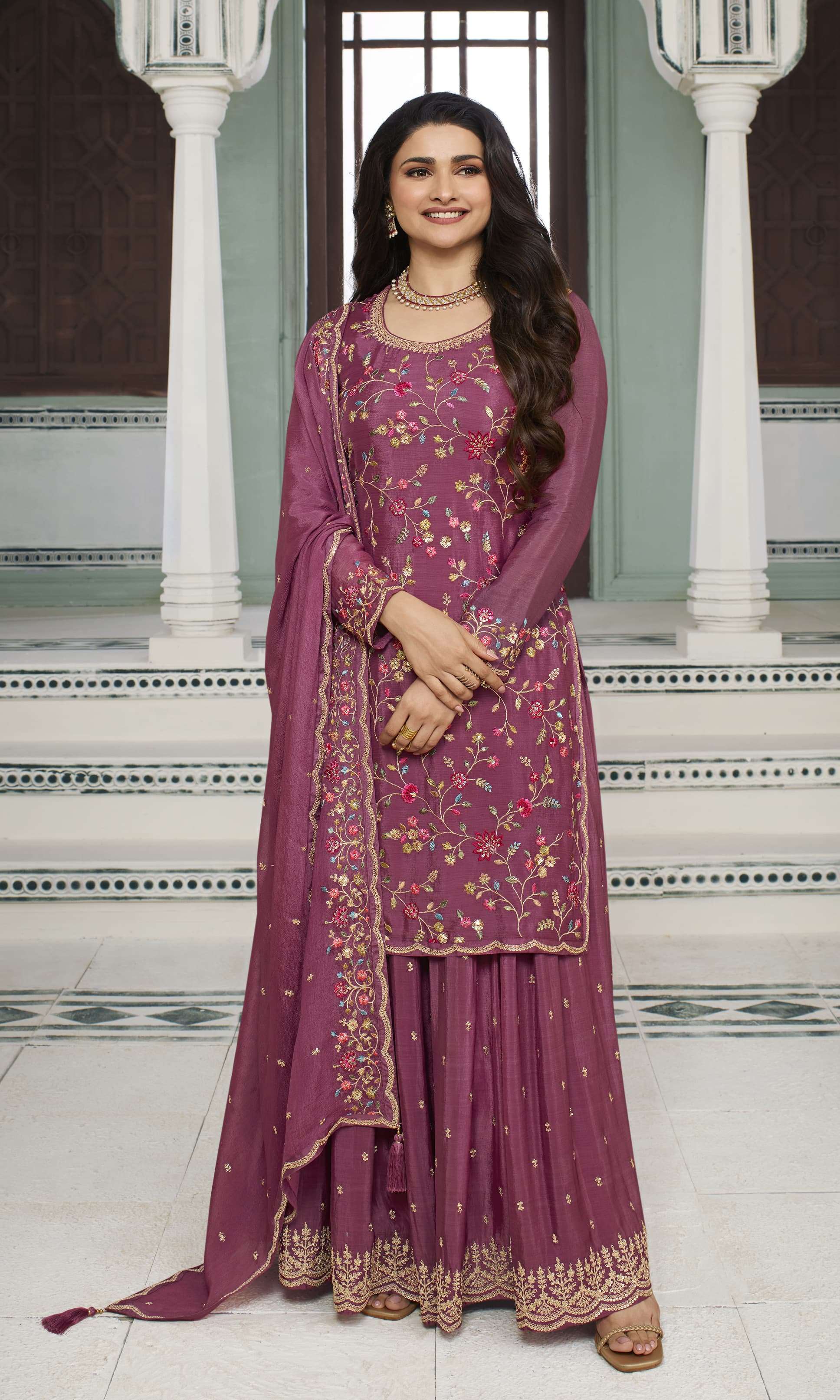 Vinay Kuleesh Avanti Embroidery Chinon Salwar Kameez Wholesale catalog