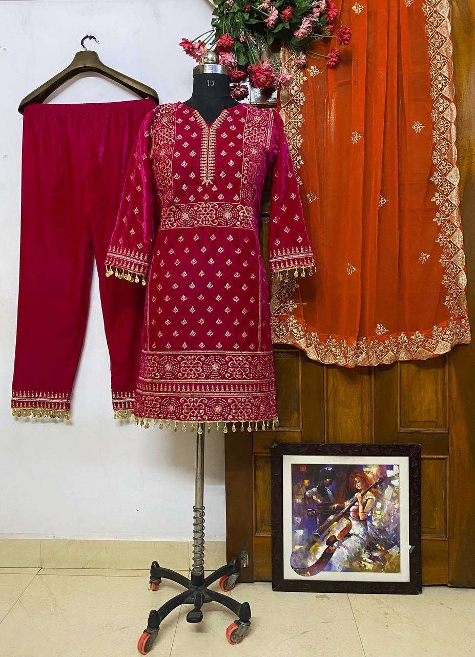 1152 Good Quality Heavy Velvet Salwar Suits Wholesale catalog