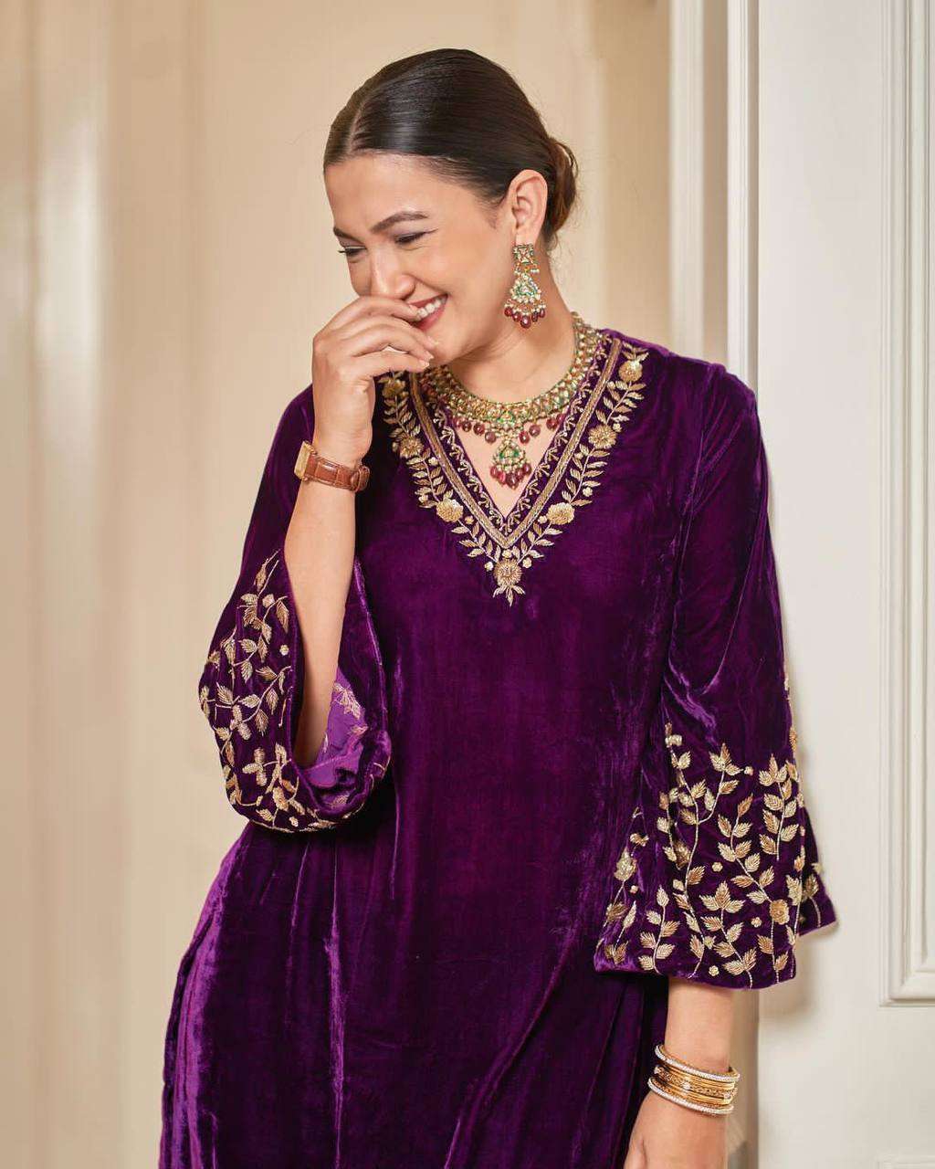 903 Heavy Velvet Zari Embroidered Work Salwar Suits Wholesale catalog