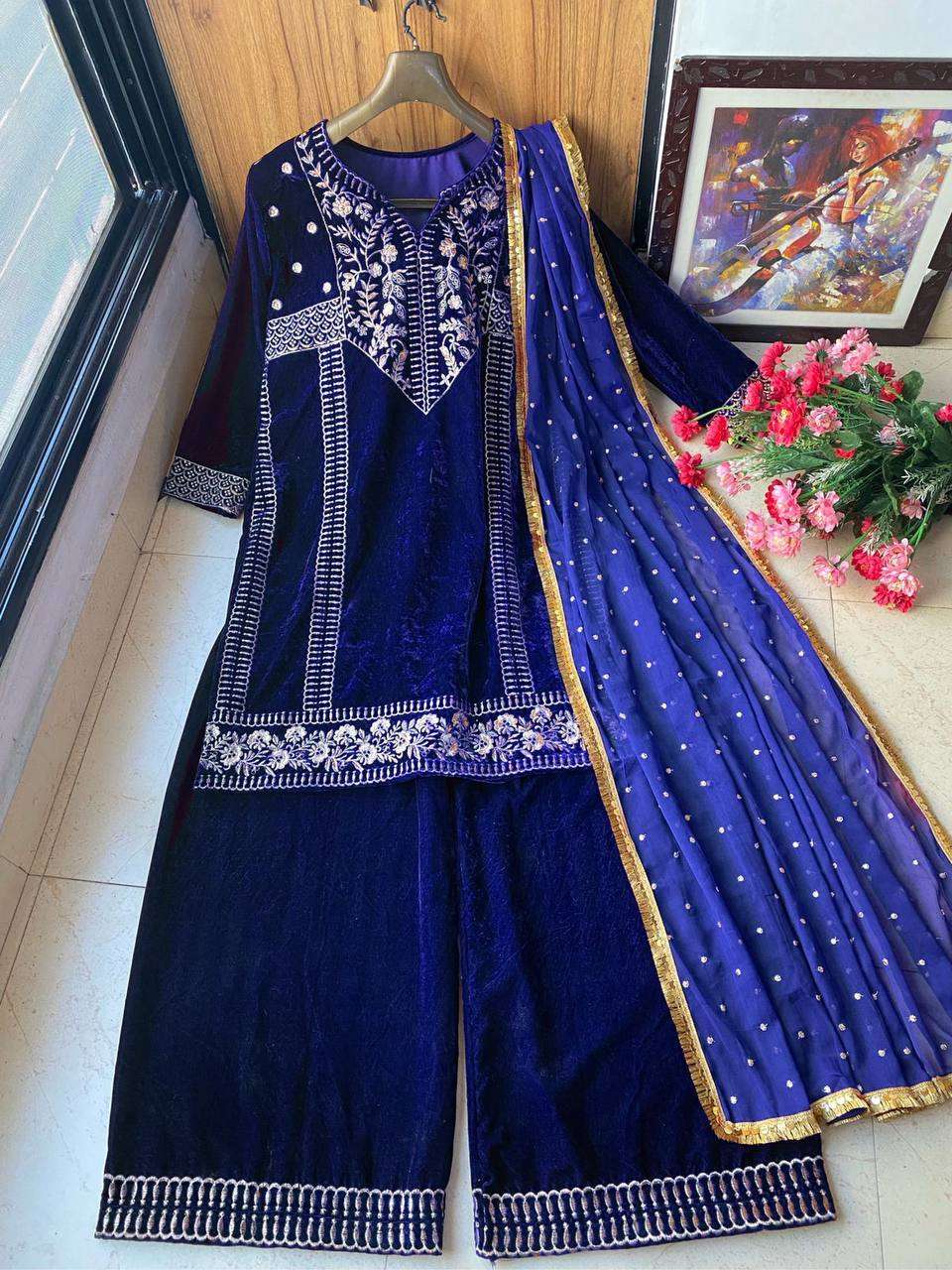 909 Heavy Velvet Zari Embroidered Salwar Kameez Wholesale catalog