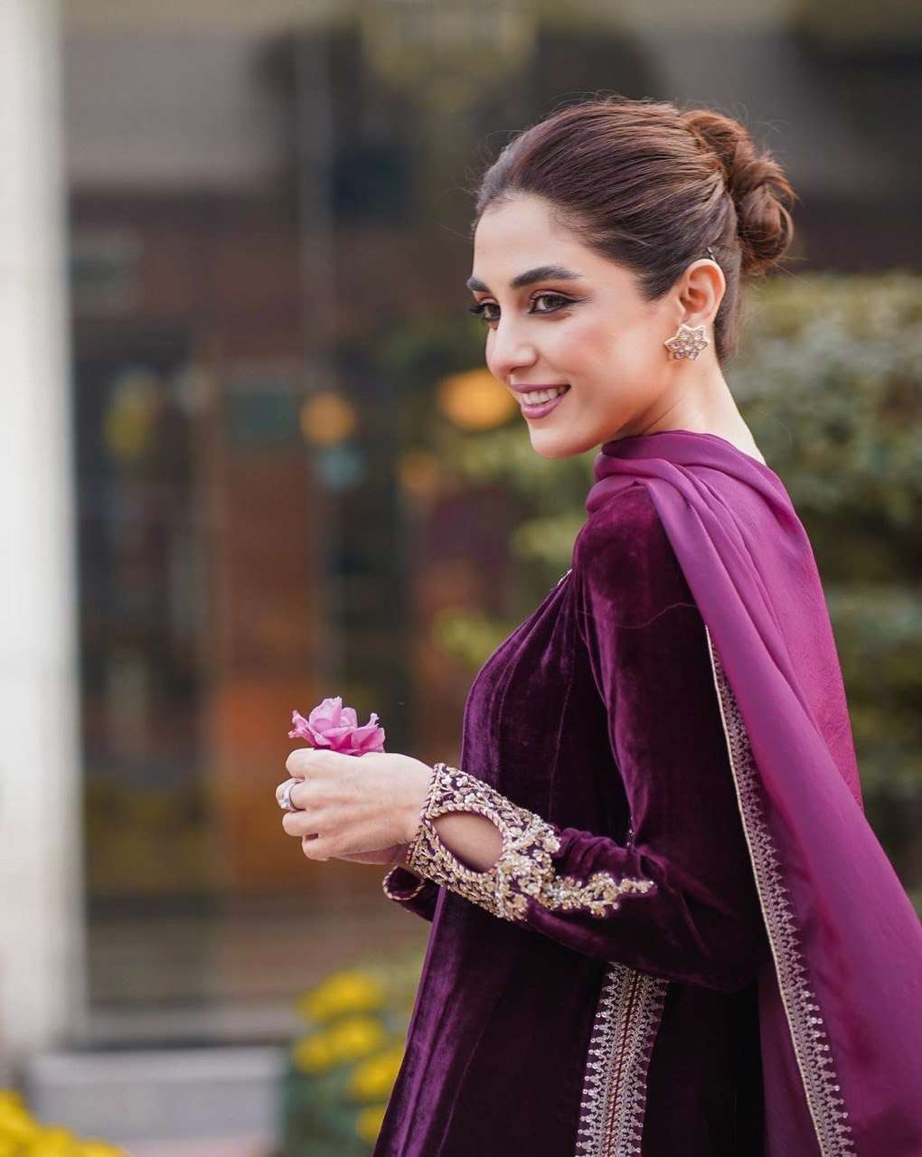 929 Heavy Velvet Zari Embroidery Salwar Suits Wholesale catalog