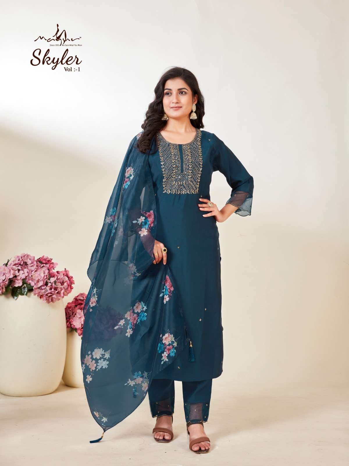 AYUR FASHION SKYLER Kurti Wholesale catalog
