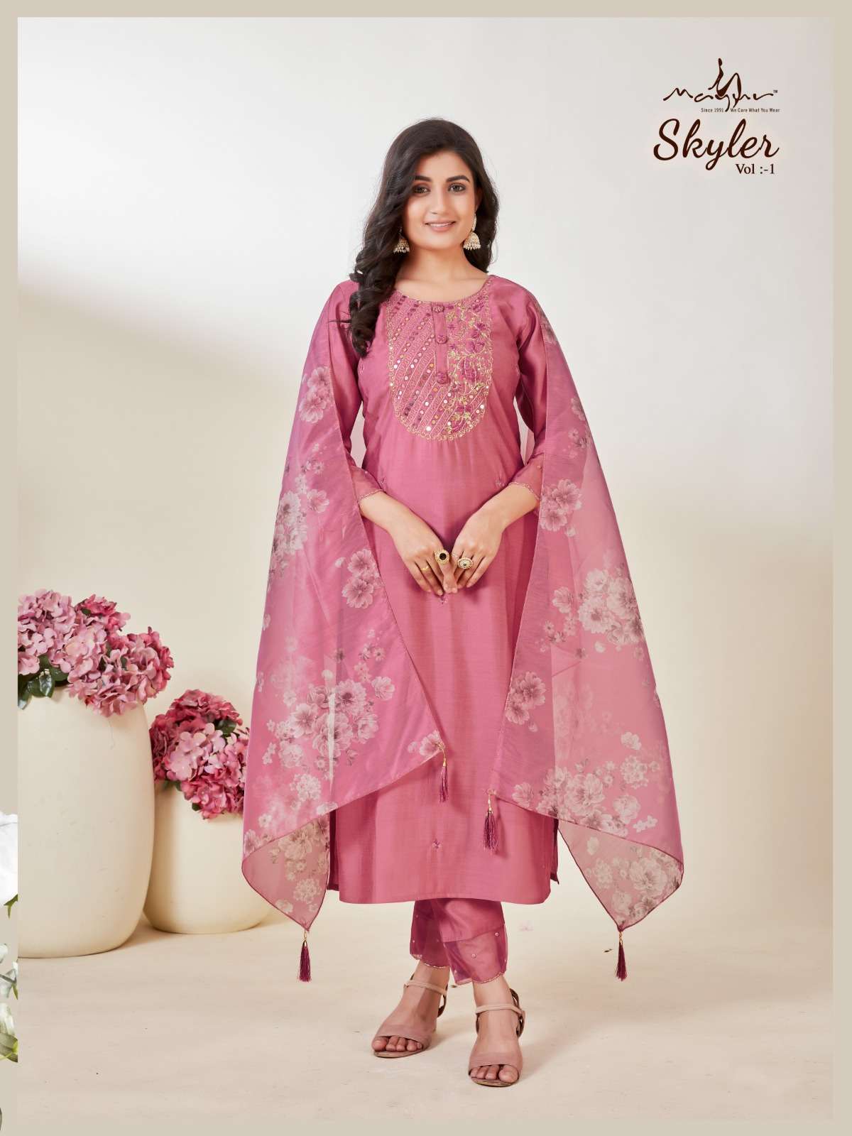 AYUR FASHION SKYLER Kurti Wholesale catalog