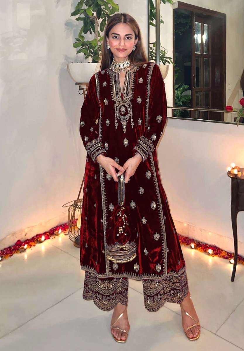 Fancy Velvet 2003 Embroidery Salwar Kameez Wholesale catalog