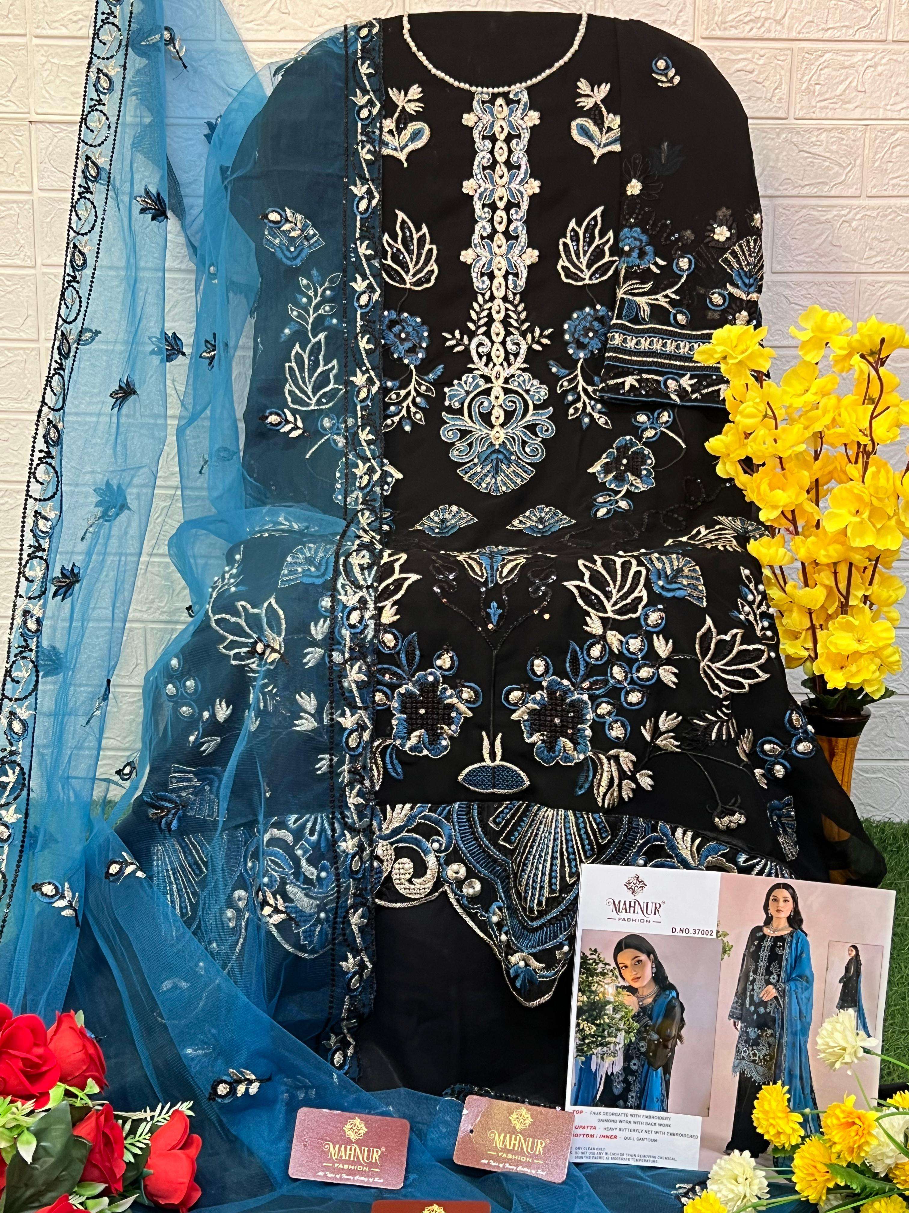 Mahnur Vol 37 Heavy Georgette Pakistani Salwar Kameez Wholesale catalog