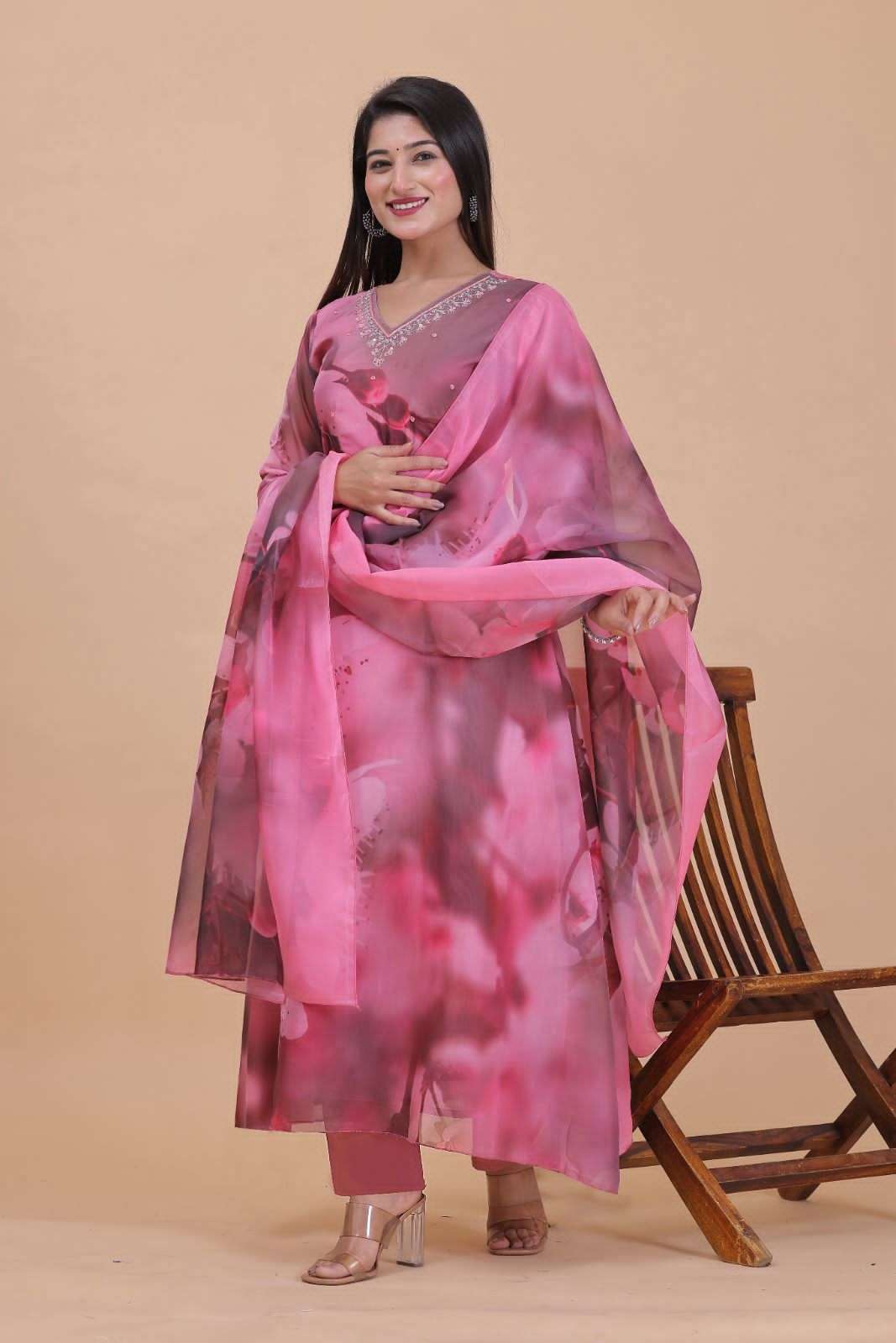 ORGANZA DIGITAL ANARKALI 3 Pc Kurti Wholesale catalog