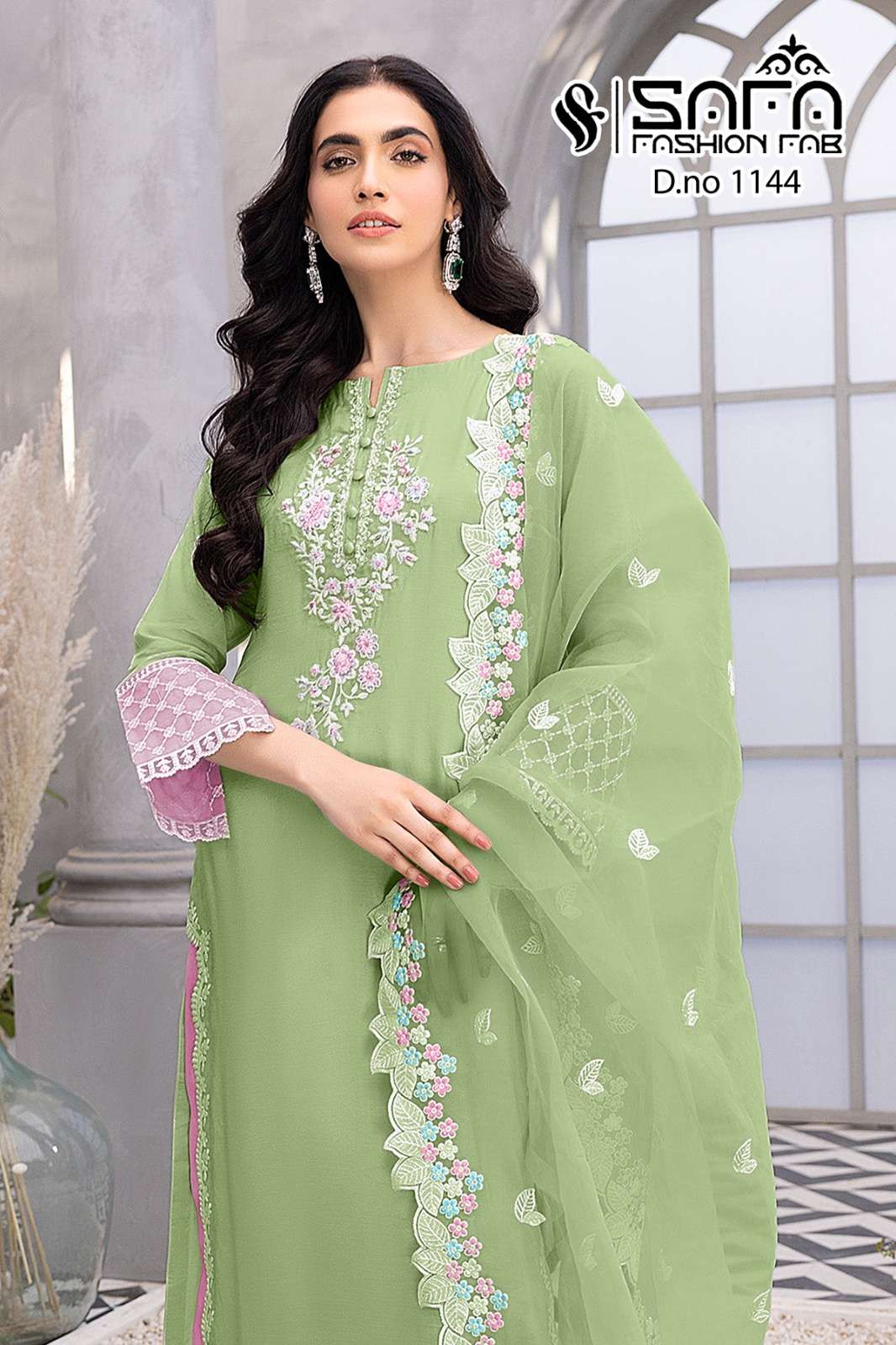 Safa Fashion Fab 1144 Heavy Georgette Pakistani Suits Wholesale catalog