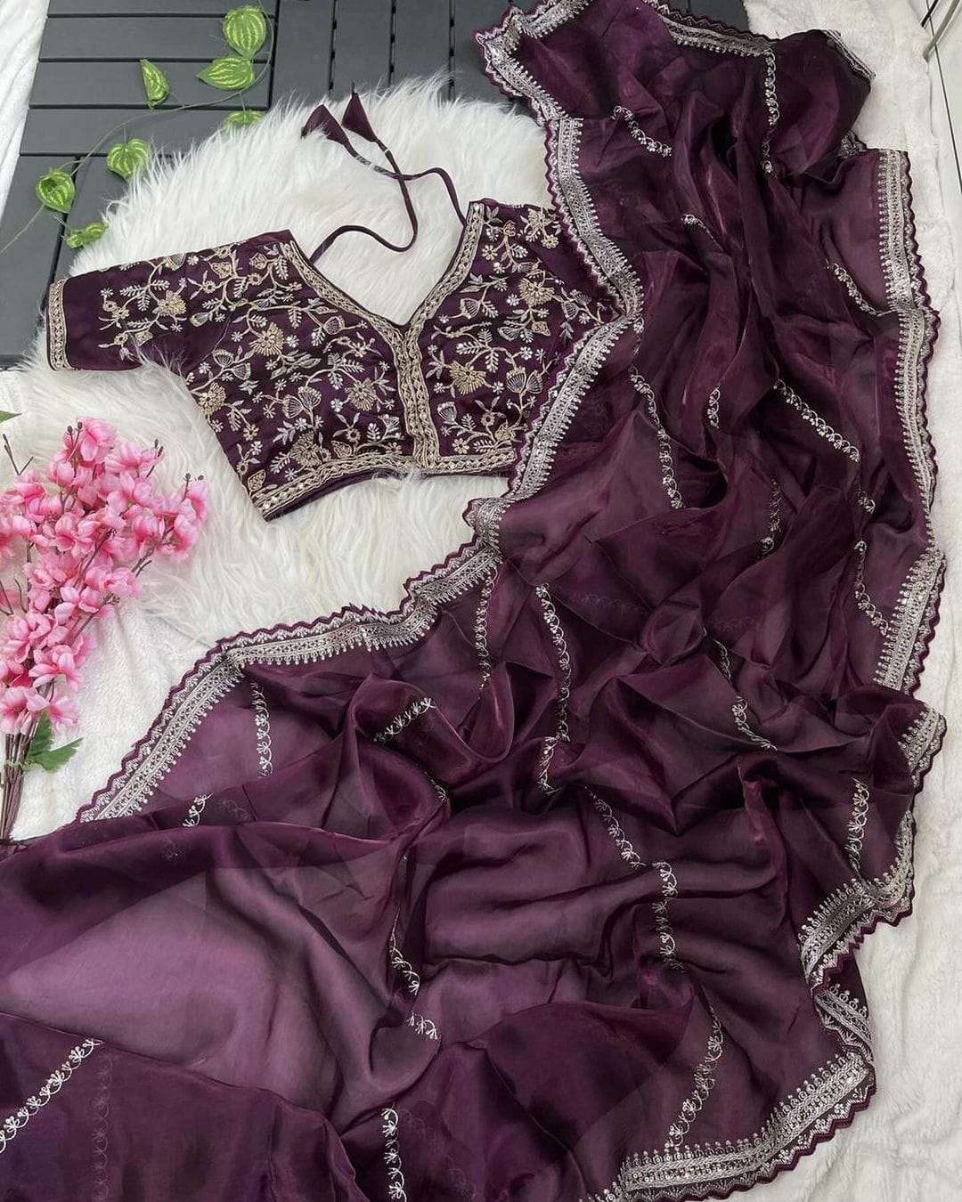 Soniya Beautiful Soft Zimmy Silk Saree Wholesale catalog