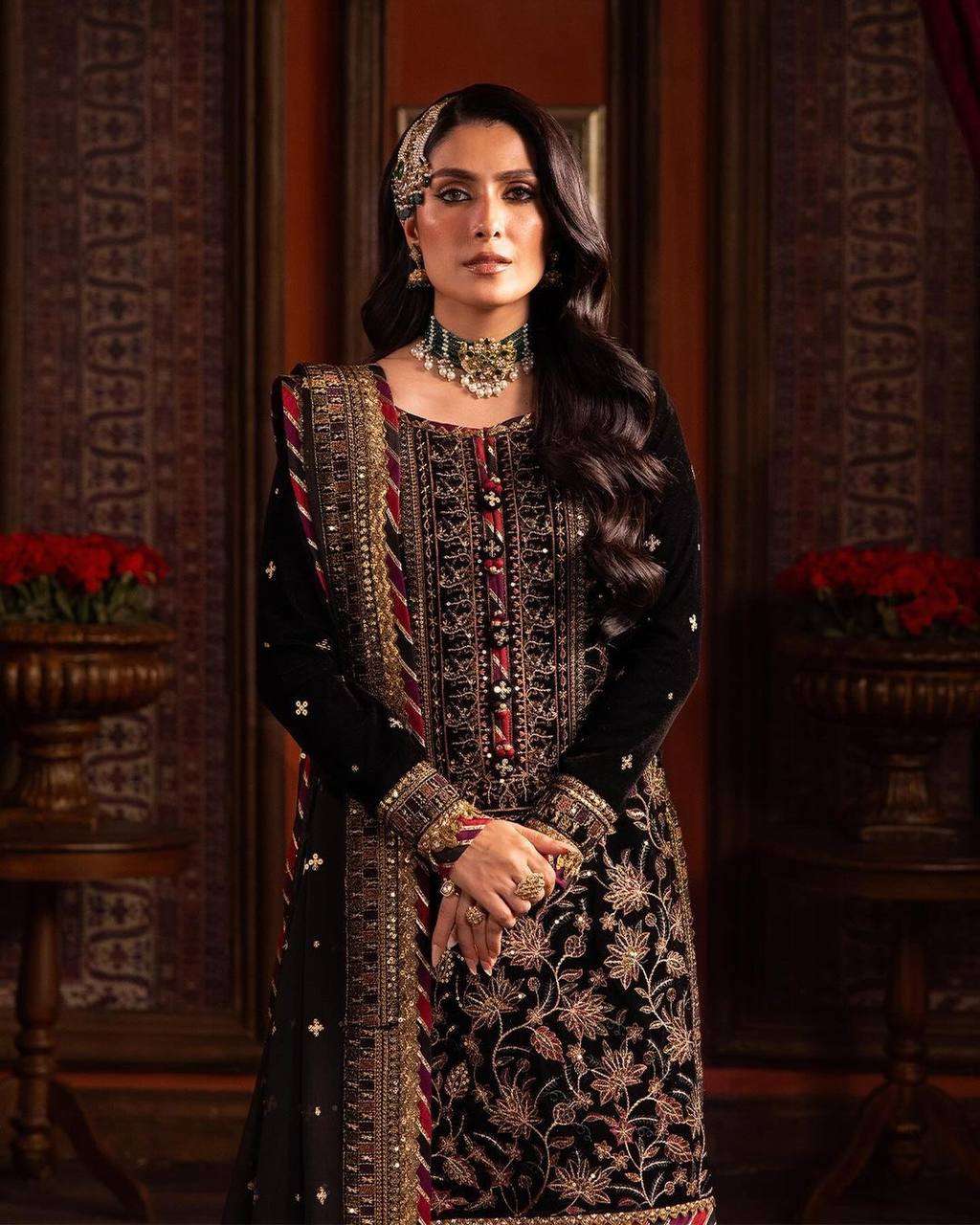 1165 Velvet Sequence Embroidery Work Salwar Suits Wholesale catalog