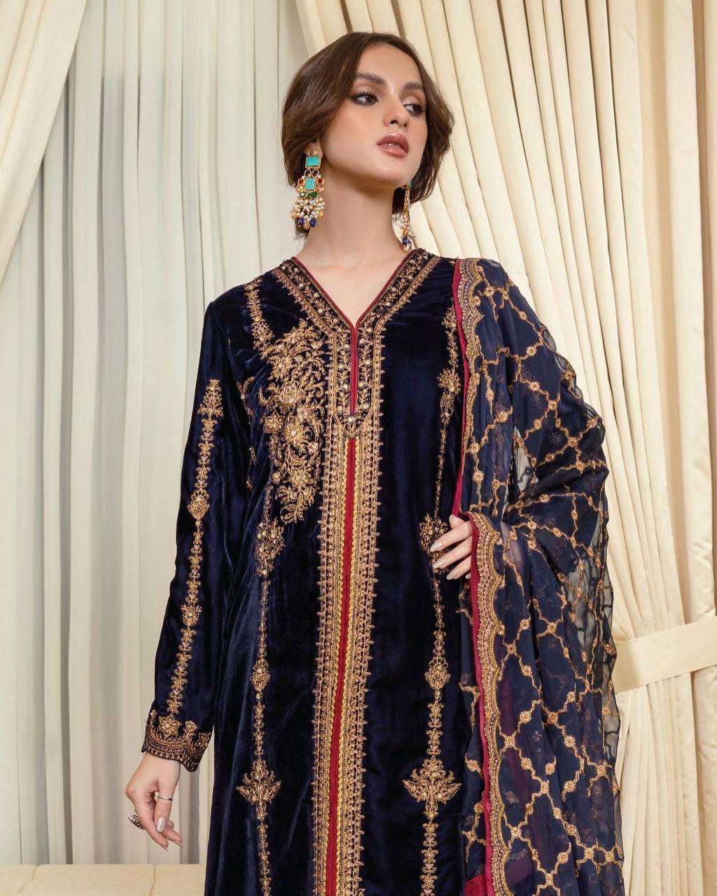 1166 Velvet Salwar Suits Wholesale catalog