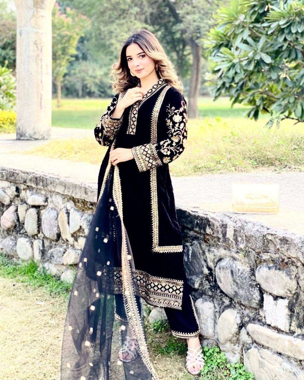 925 Velvet With Zari Embroidery Work Salwar Kameez Wholesale catalog