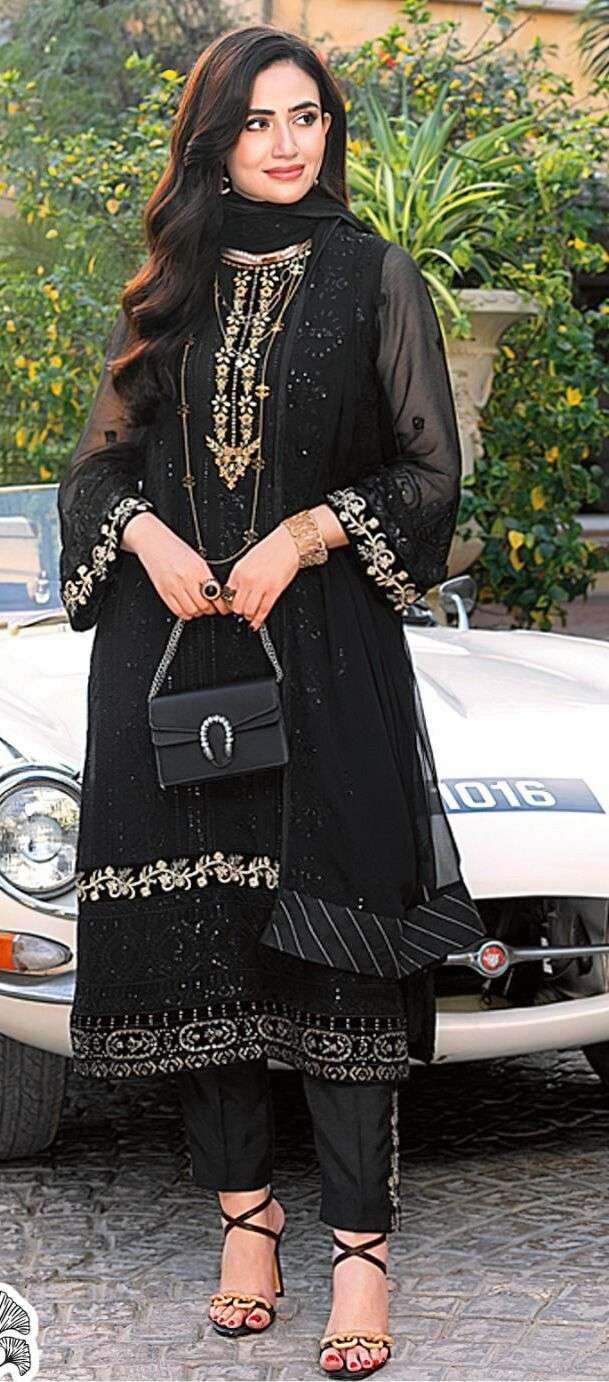 Zaha Khushbu 10152 Faux Georgette Embroidered Pakistani Suits Wholesale catalog