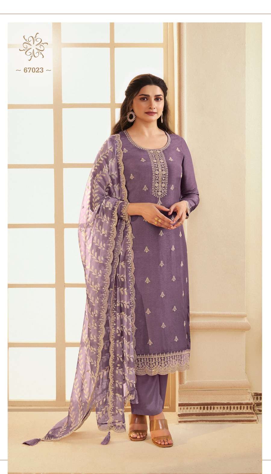 Vinay Kuleesh Shohini Dola Silk Designer Salwar Suits Wholesale catalog