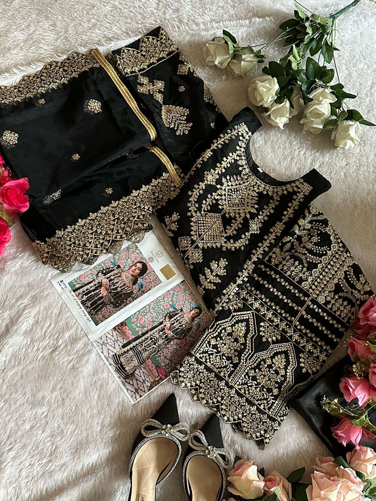  Ziaaz Designs 427 Organza Pakistani Suits Wholesale catalog