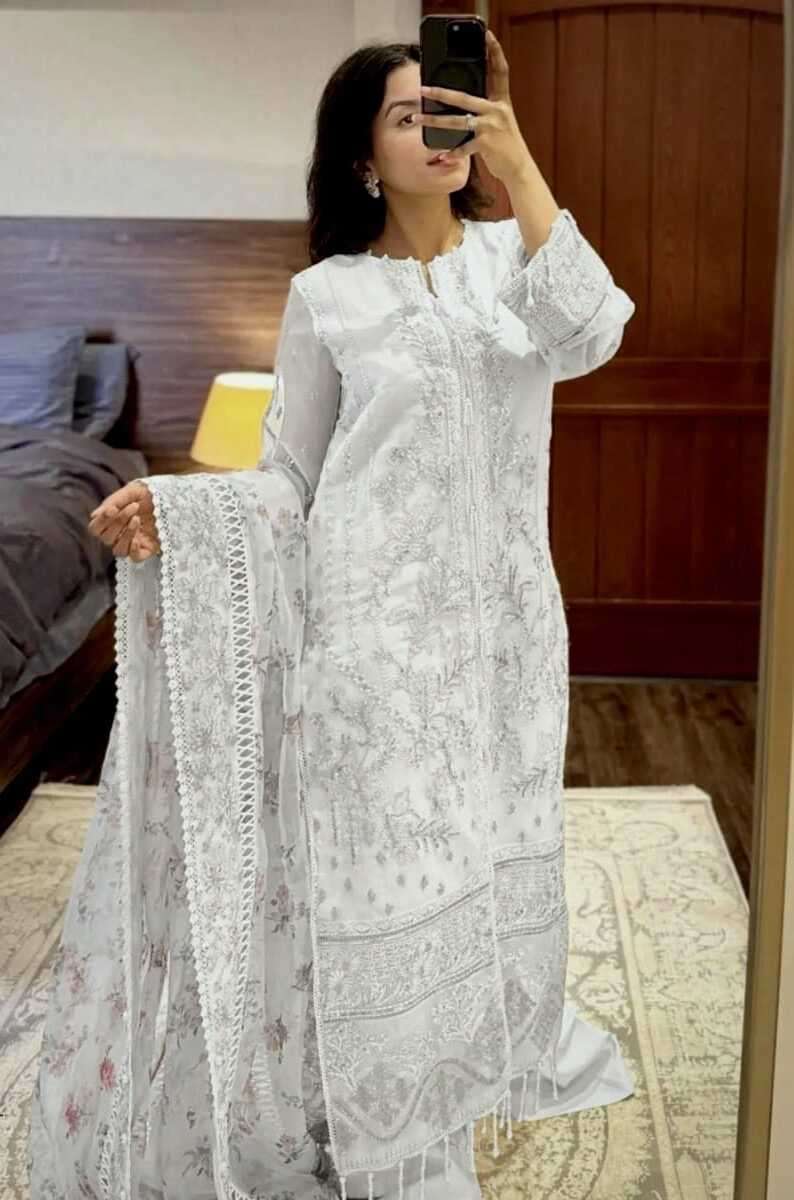 Anamsa 416 Georgette Pakistani Suit Wholesale catalog