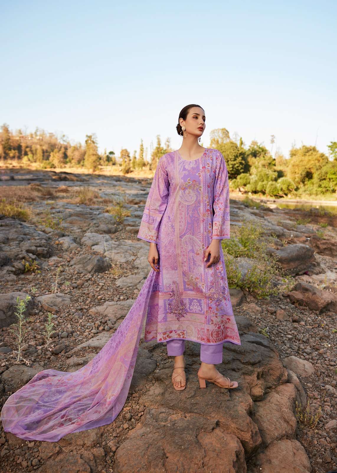 SADHANA FASHION RAAZIA Salwar Kameez Wholesale catalog