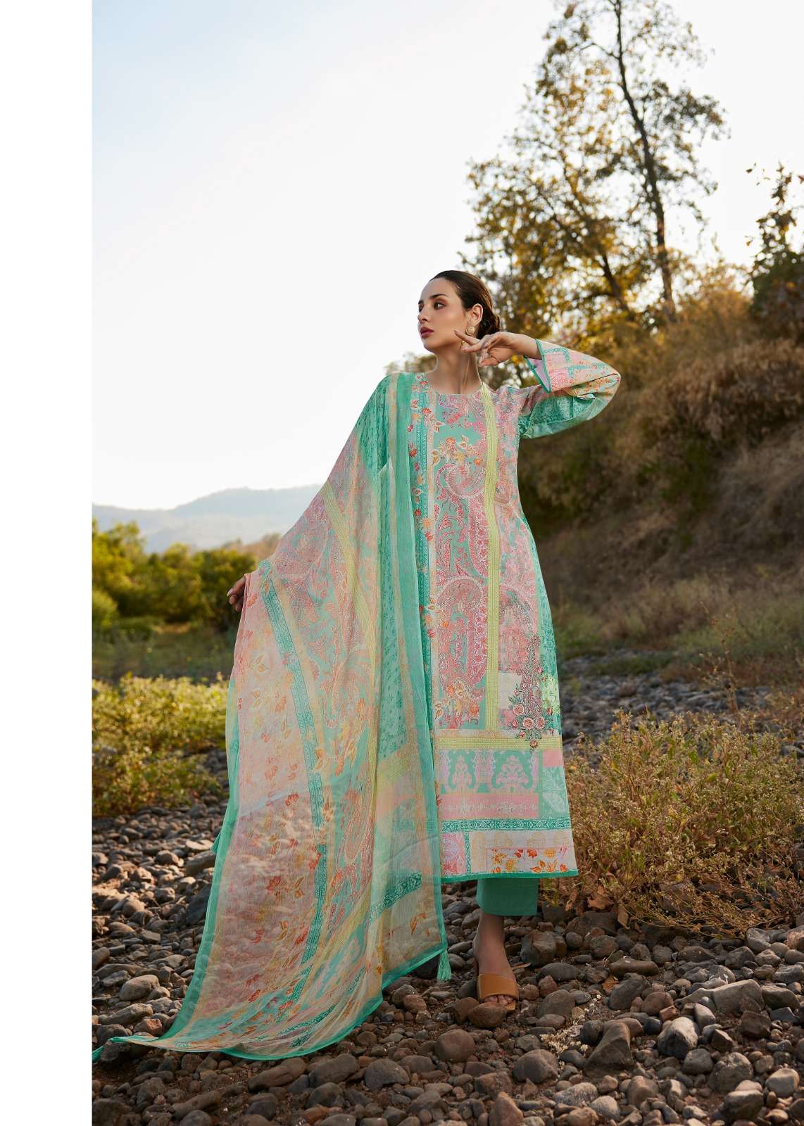 SADHANA FASHION RAAZIA Salwar Kameez Wholesale catalog