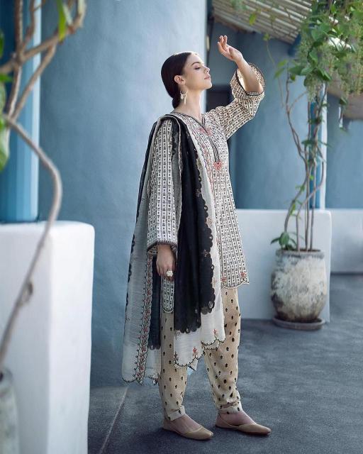 AFSANA LAWN 01 Salwar Kameez Wholesale catalog
