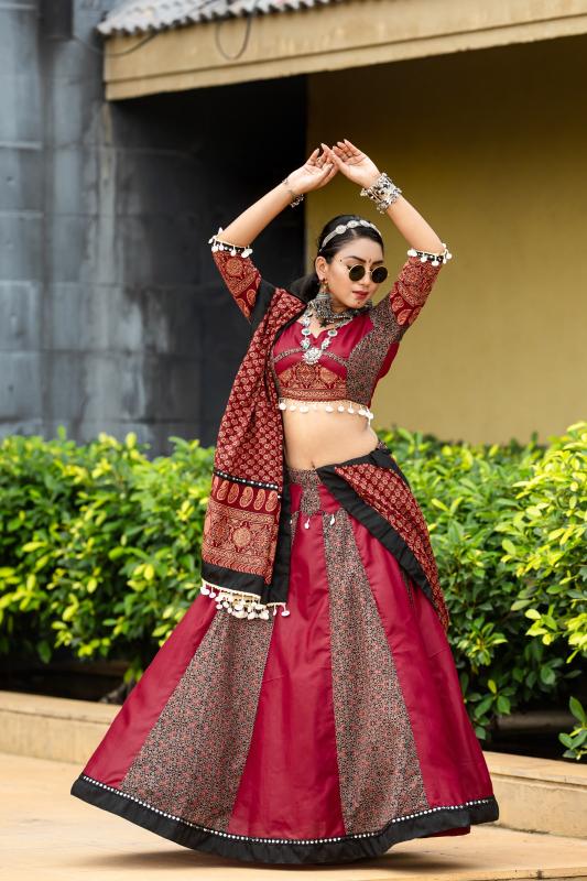 Rajwadi Vol - 10 D - 7074 NAVRATRI Lehenga Choli Wholesale catalog