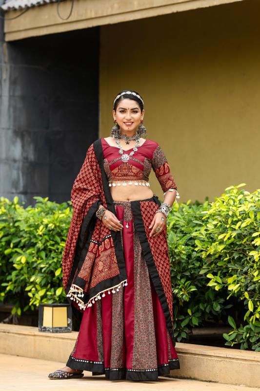 Rajwadi Vol - 10 D - 7074 NAVRATRI Lehenga Choli Wholesale catalog