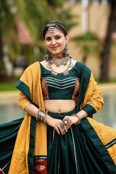Rajwadi Vol - 10 D - 7076 NAVRATRI Lehenga CHOLI Wholesale catalog