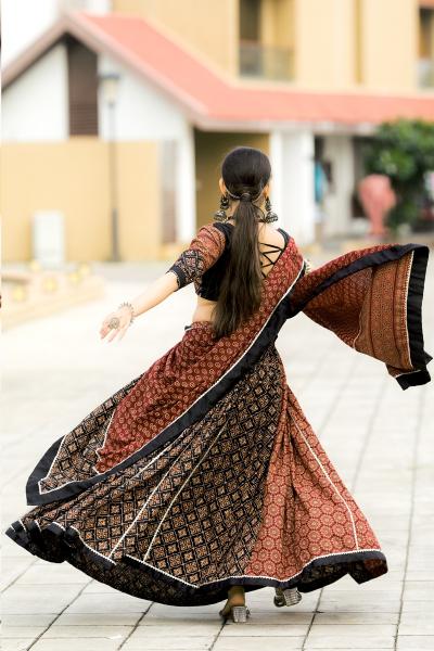 Rajwadi Vol - 10 D - 7077 NAVRATRI Lehenga Choli Wholesale catalog