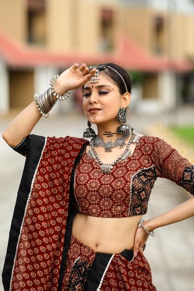 Rajwadi Vol - 10 D - 7077 NAVRATRI Lehenga Choli Wholesale catalog