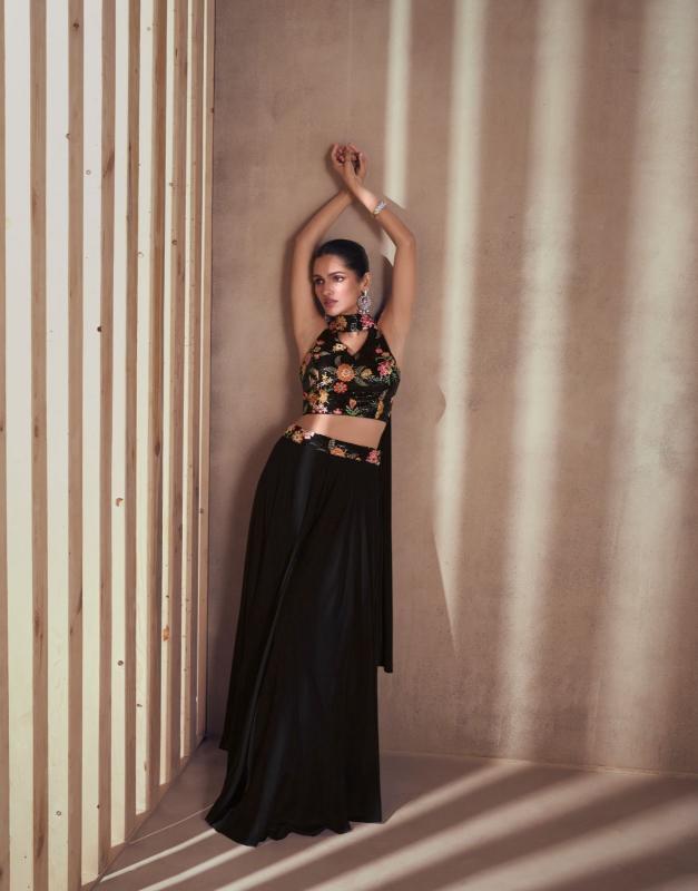 Sayuri Nisha Chinon Silk Designer Salwar Kameez Wholesale catalog