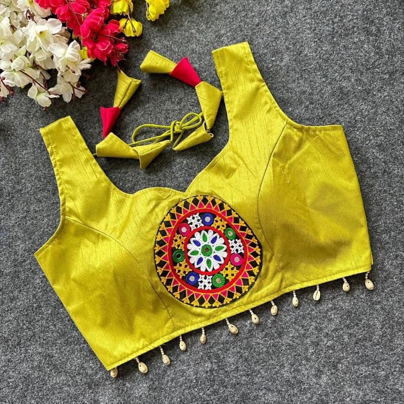 Blousewala Trendy Navratri Blouse With with Real Kodi and Fancy Latkan