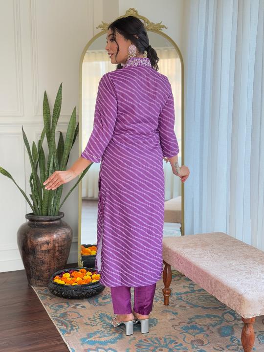 Felocity Sku Shreevalli catalog Muslin Embroidered kurti wholesale surat textile market