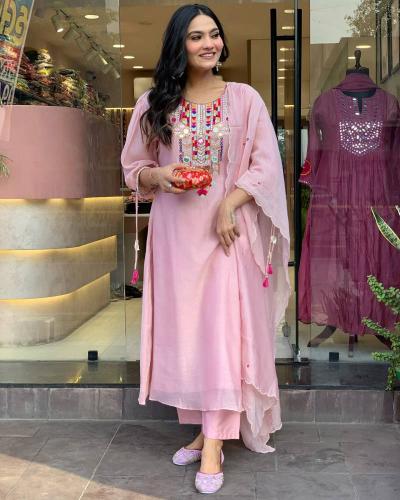 Felocity Yamini 1 catalog chanderi kurtis online india