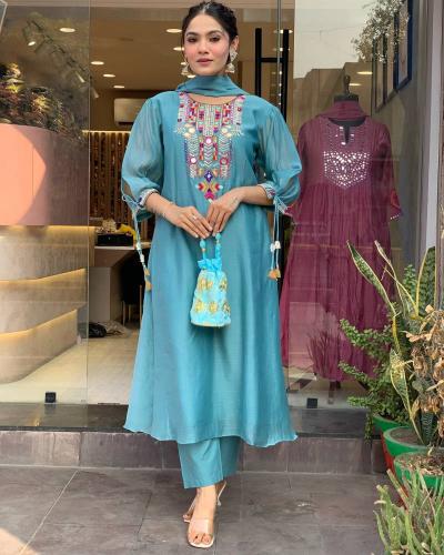 Felocity Yamini 1 catalog chanderi kurtis online india