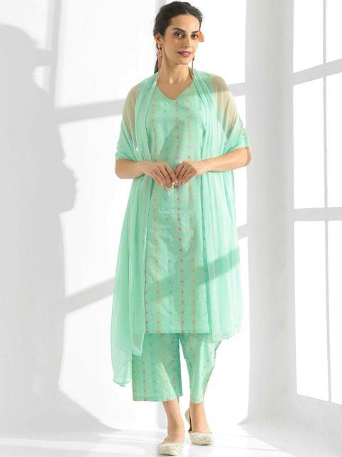Felocity Pure cotton Print catalog sleeveless kurtis online india