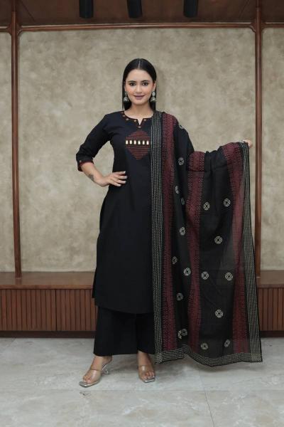 Felocity Tanyaa P 150 catalog fab india kurti mirror work