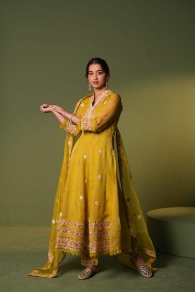 Felocity Tanyaa P 181 catalog fab india women kurties