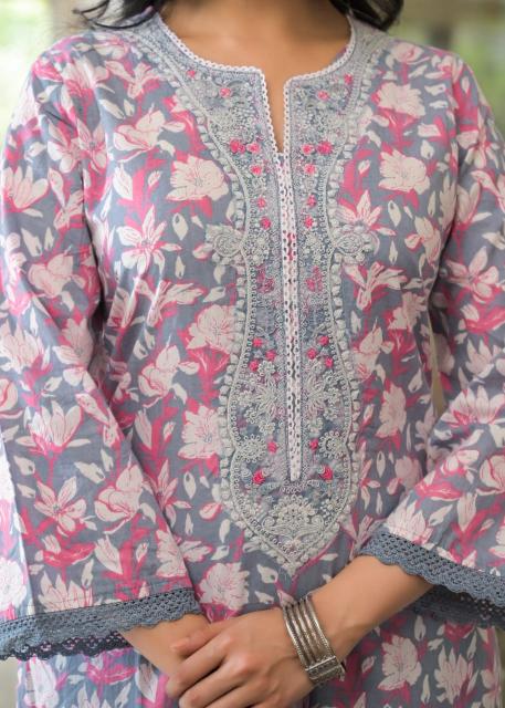 Felocity Tanyaa P 184 catalog kurtis wholesaler in india