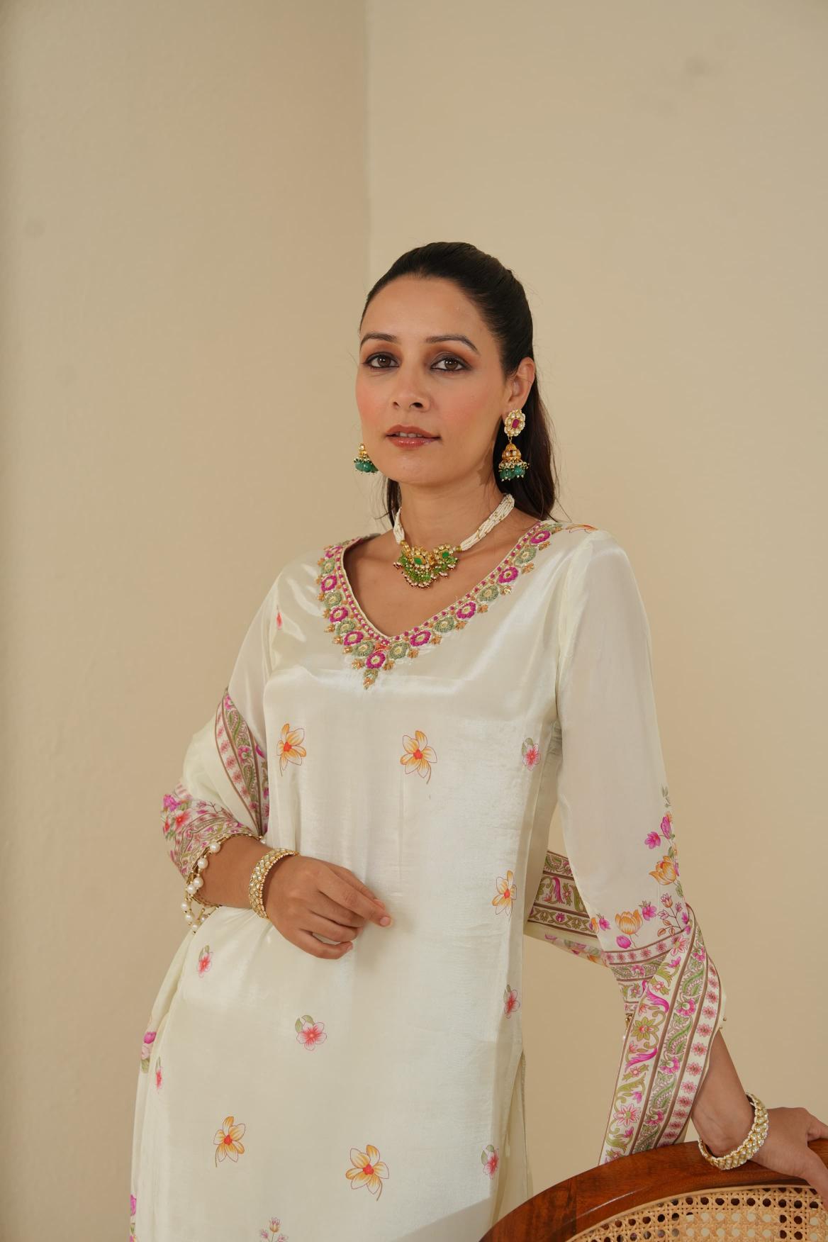 Felocity Tanyaa P 191 catalog top brand kurtis in india