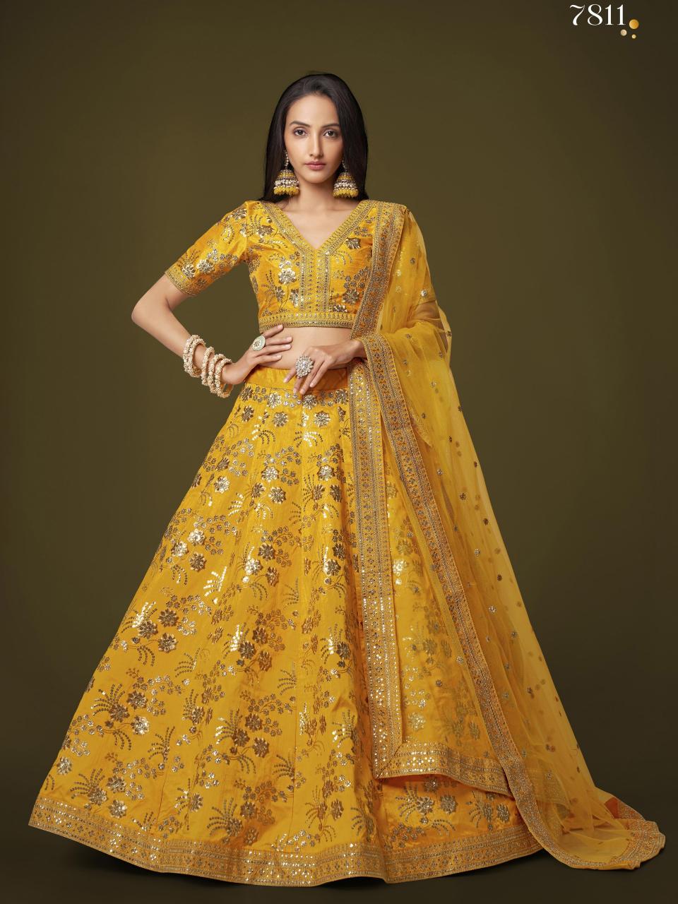 Sabella 7710 catalog surat wholesale online lehenga