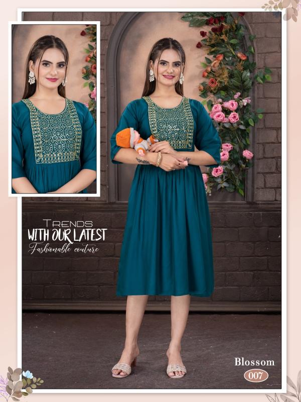 FT Blossom vol.0.1 catalog north indian style kurti