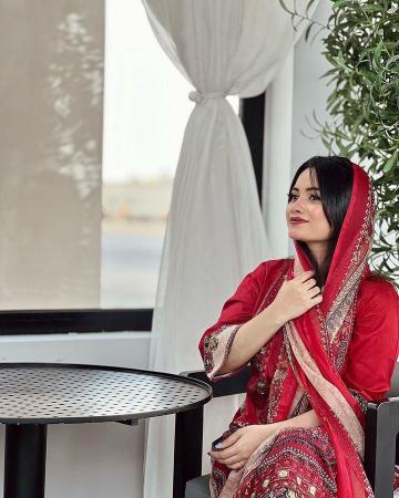 Hazzel Maria B 2001 Catalog straight cut pakistani suits