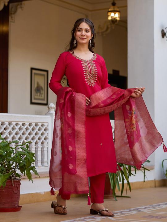 Felocity B 23 catalog buy ladies kurtis online india
