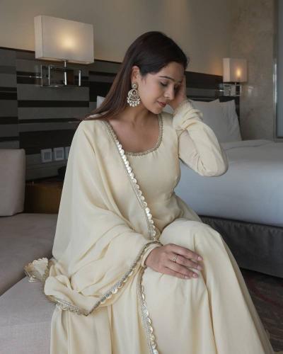Felocity Feni 01 catalog boutique kurtis online india