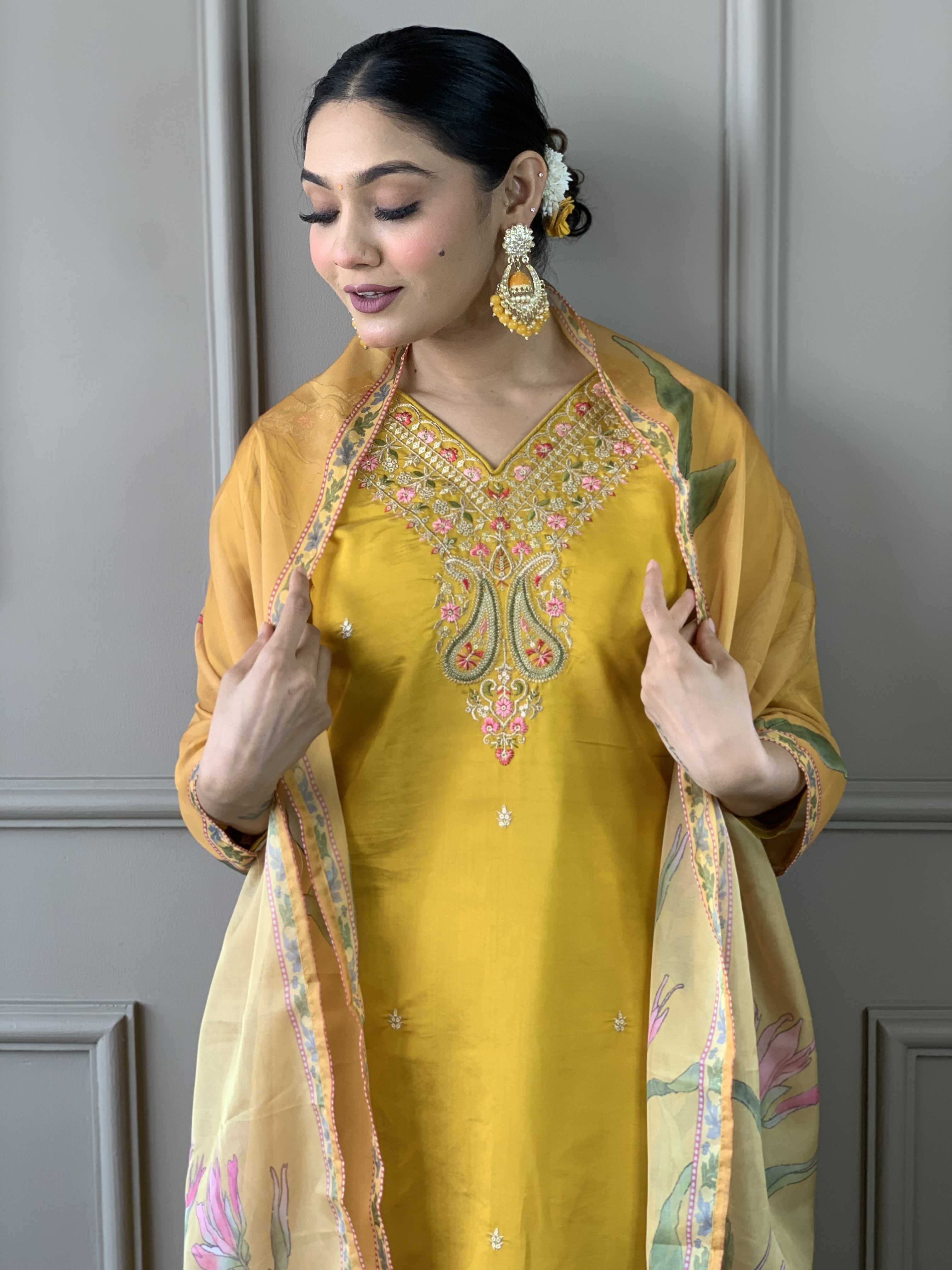 Felocity Gauri catalog kurtis shop online india