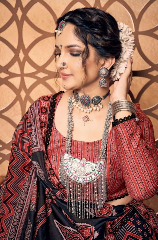 Sabella Digitally Print catalog lehenga & dupatta online india