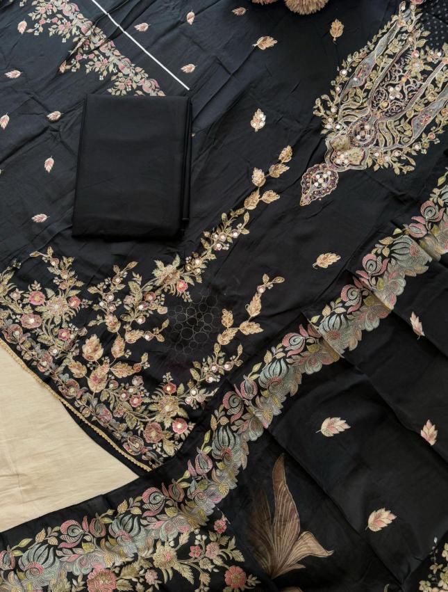 Shree Fabs KT 137 Catalog pakistani beautiful suit