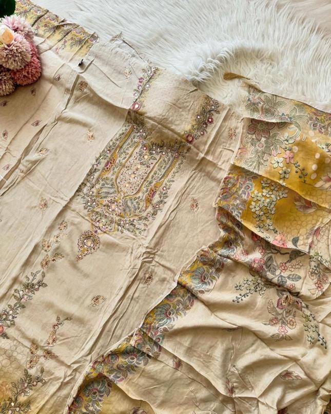 Shree Fabs KT 137 Catalog pakistani beautiful suit