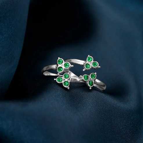 Nitya Silver Green Stone Toe Rings