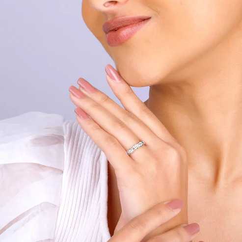 Nitya Silver Zircon Winding Wave Ring
